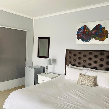 Infinity Bnb Gaborone Exterior photo