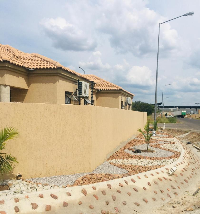 Infinity Bnb Gaborone Exterior photo